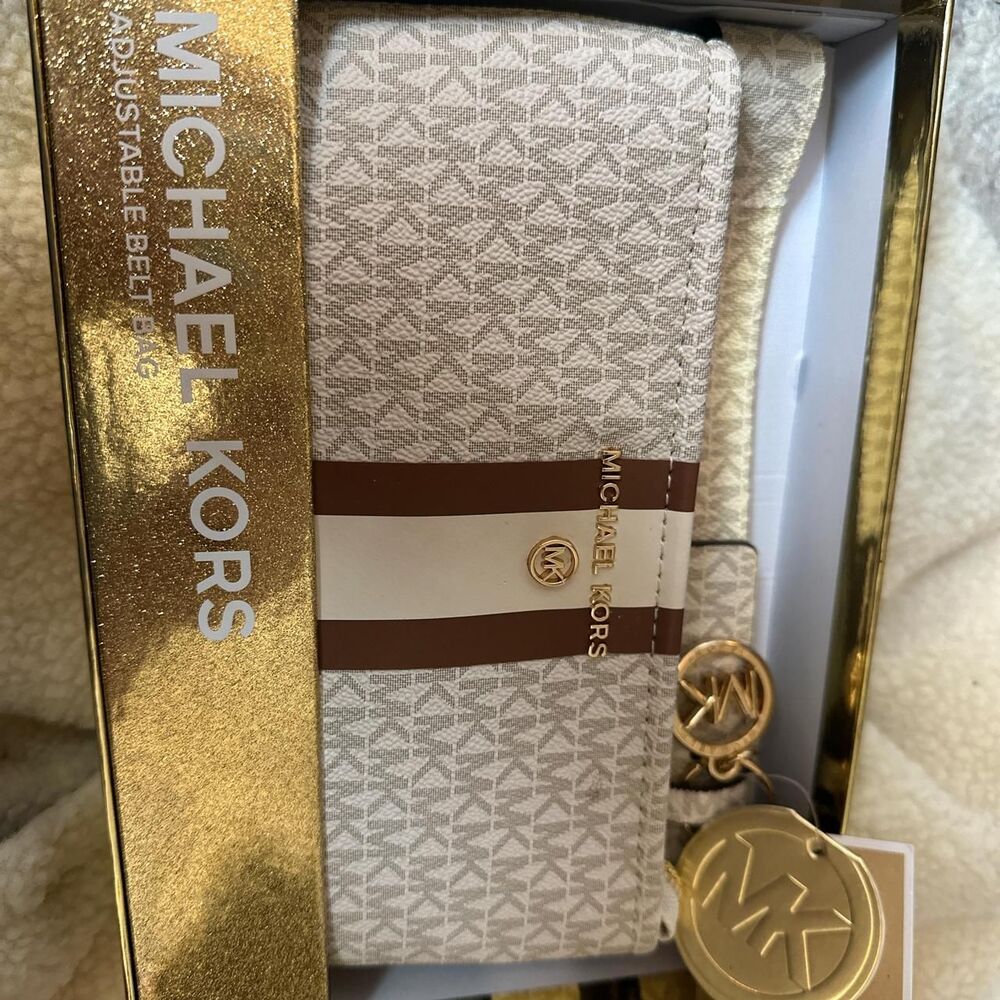 Michael Kors Women's Cream and Tan Belt Bag - Picture 3 of 6
